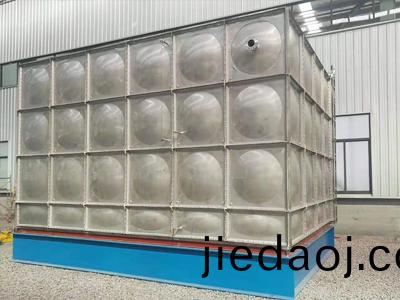 河(he)南(nan)鍍鋅(xin)闆(ban)水箱